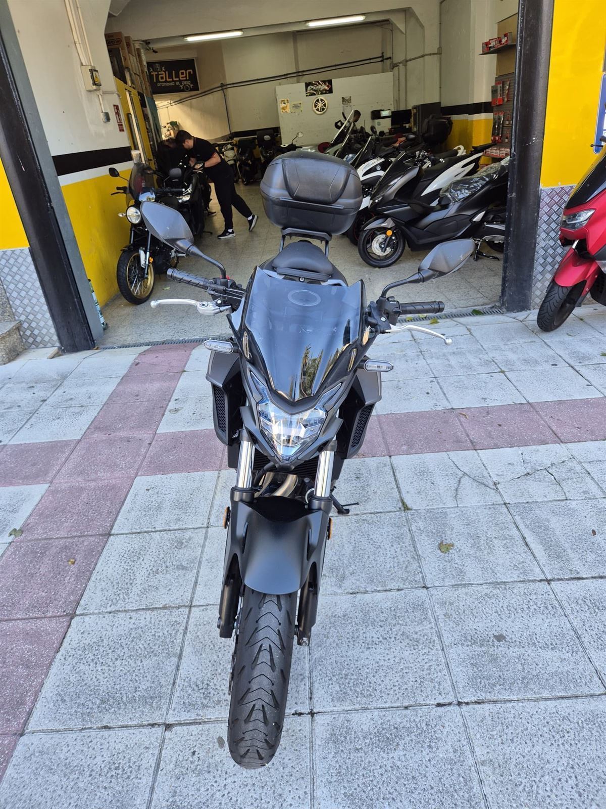 HONDA CB 500 F - Imagen 3